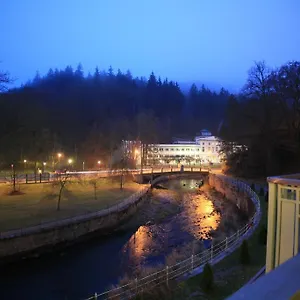 Slunecni Lazne Aparthotel Karlsbad